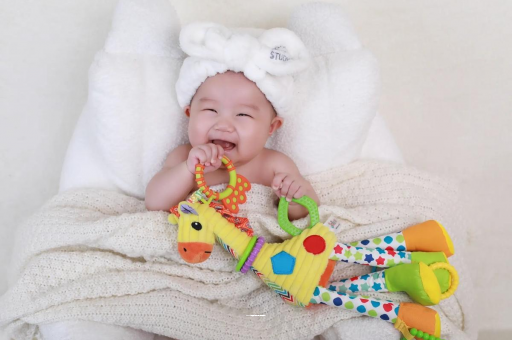 广州借卵试管代怀包男孩盆腔积液影响怀孕